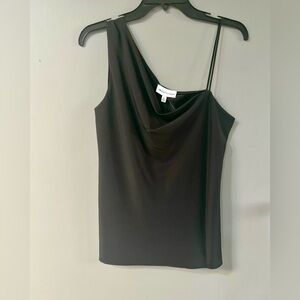 Asymmetrical black top